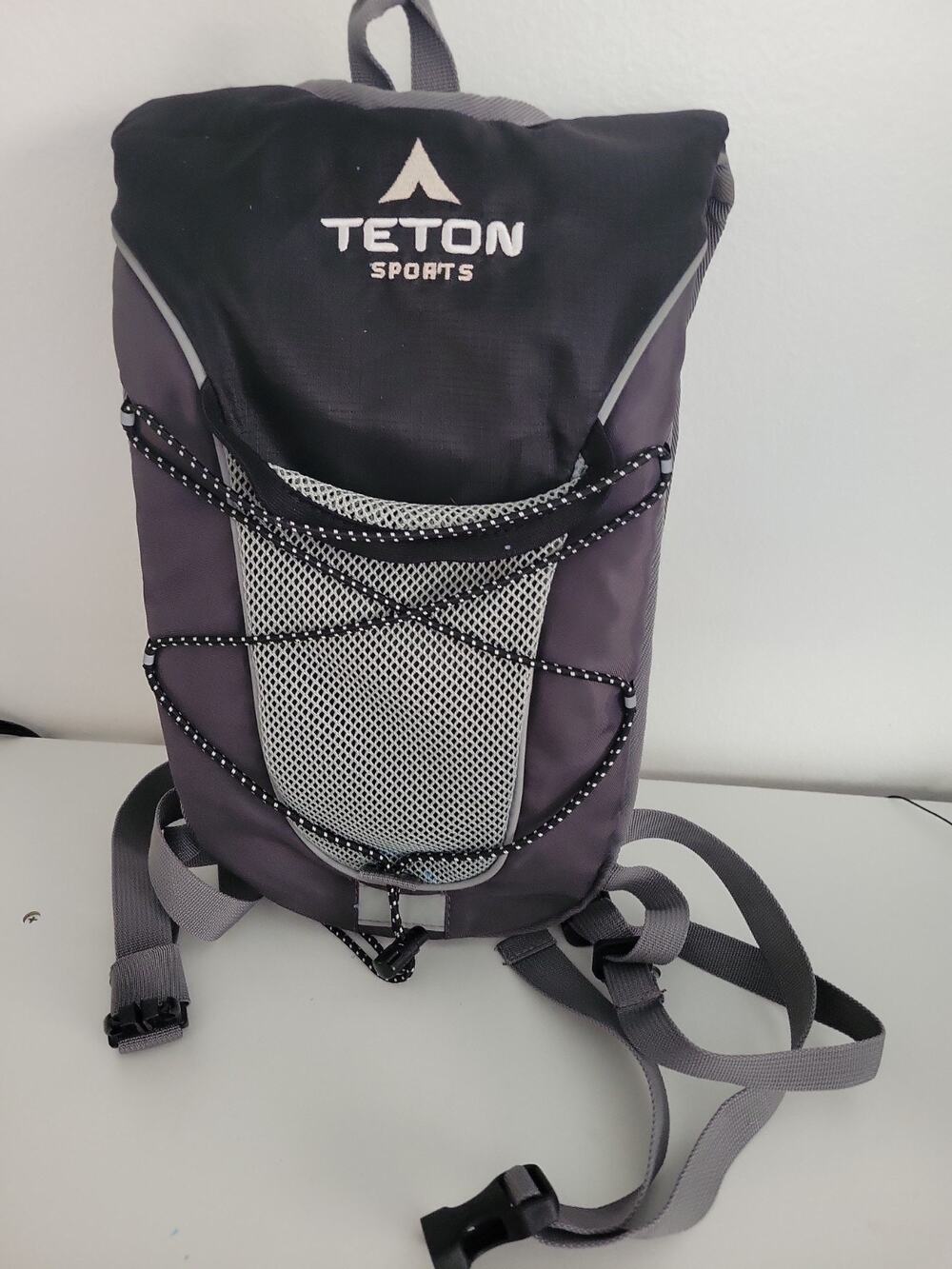 Teton Sports Trailrunner H2 Hiking/Biking Hydration Backpack